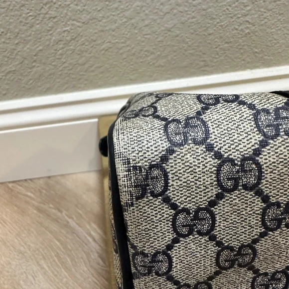 Gucci Vintage Boston Bag - Picture 10 of 17